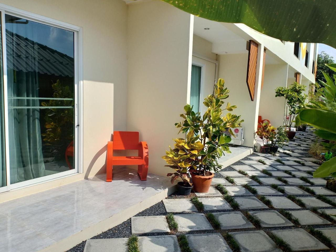 Irabbit Hotel Prachinburi Exteriör bild